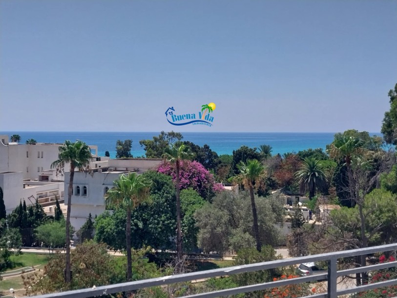 Location annuelle un appartement côté hôtel Bel Azur.-6